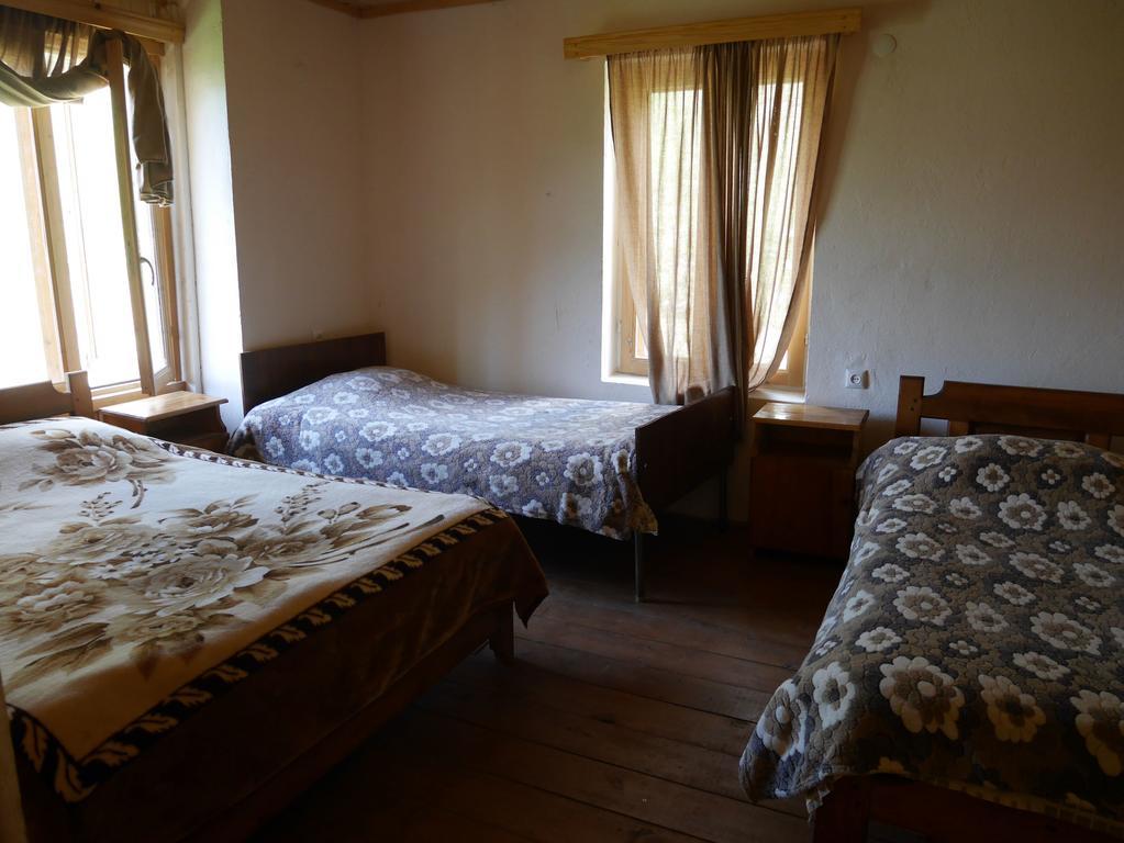 Chazhashi Guesthouse Ushguli Exterior foto