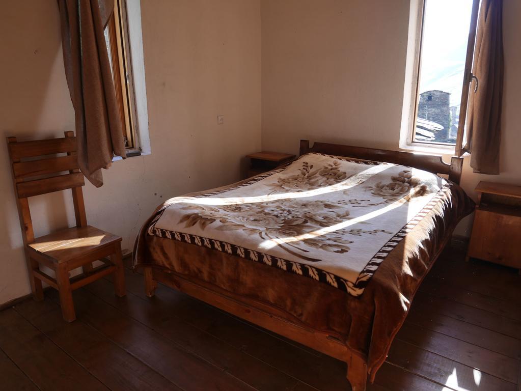 Chazhashi Guesthouse Ushguli Exterior foto