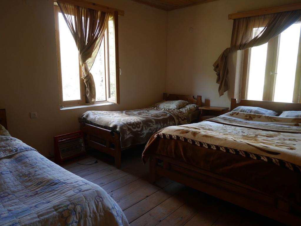 Chazhashi Guesthouse Ushguli Exterior foto